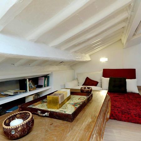 Apartamento Pantheon Charming Attic | Romeloft Exterior foto